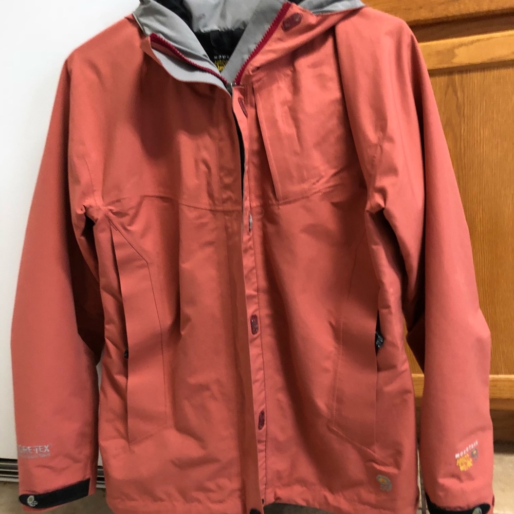 Mountain hardwear ski coat